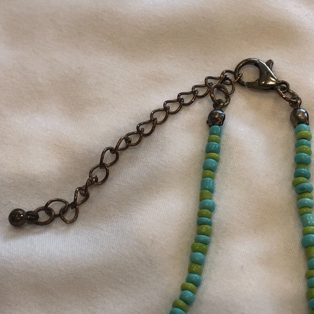 Altar'd State Green Blue Flower Beaded Choker Necklace with FREE Bracelet - Picture 6 of 10